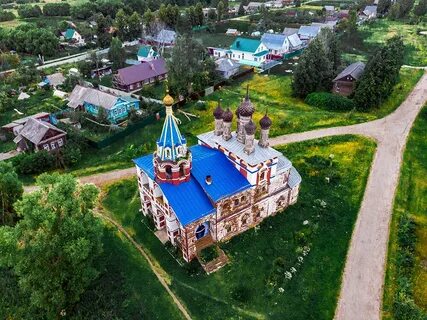 Троицкую построил