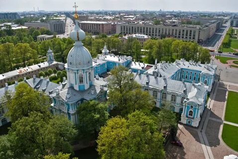 Колокольня смольного
