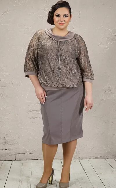 Платье из плотного трикотажа для полных. Реглан для полных. Вязаные туники для полных. Трикотажное платье для полных женщин. Прямые платья для полных.