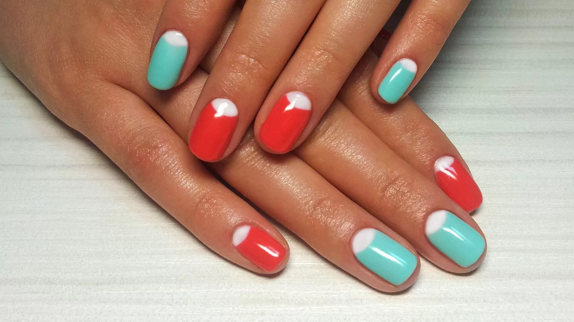 как сделать гель лак темнее. черный маникюр обычным лаком. матовый маникюр пошагово. красное омбре на ногтях. как сделать гель лак темнее.