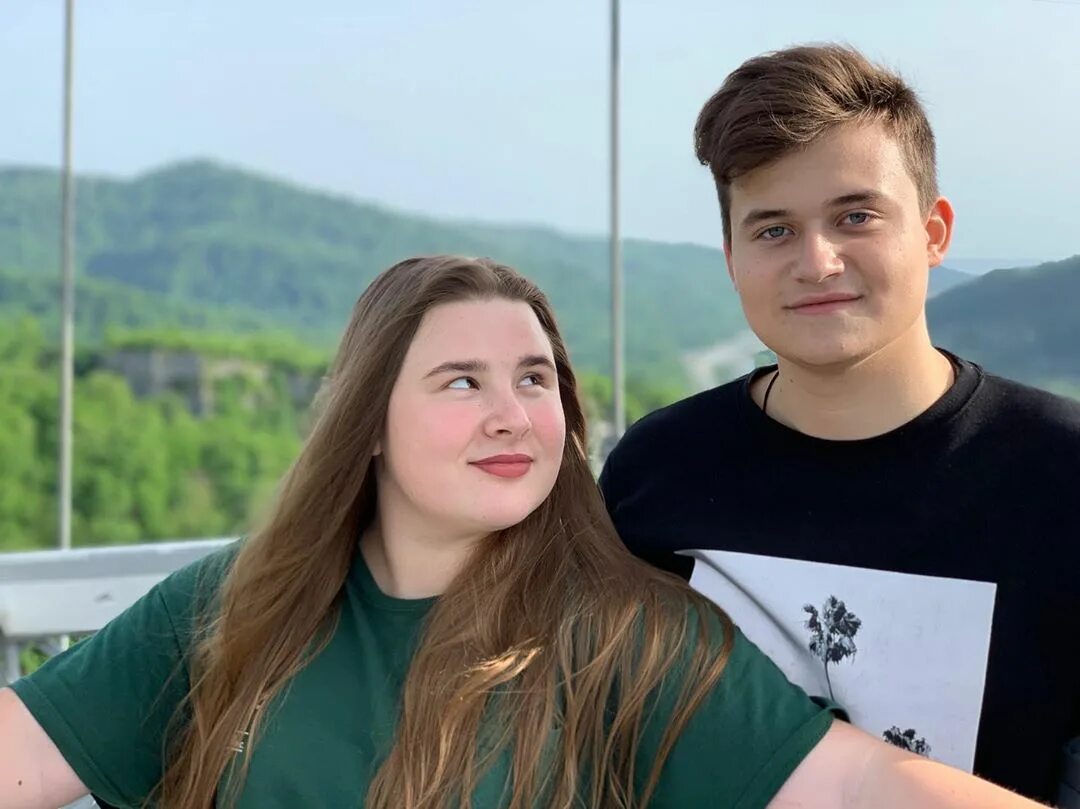 Чейз хадсон и несса. Джейкоб элорди и селена гомес. Елена терри и евгений шейдлин. Сколько ее парню лет. Неважно сколько тебе лет важно.