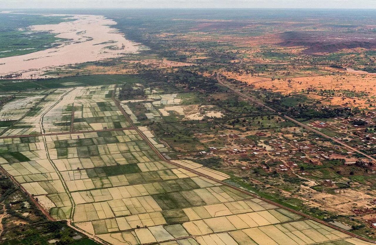 Долина нигера ниамей. Река нигер в африке. , мали план. Государство ниамей. Остров нигер.