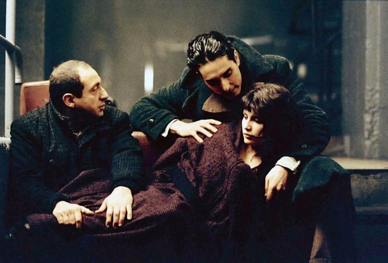 Улица наслаждений / rue des plaisirs [2001,. Улица наслаждений (2002). Улица наслаждений. Улица наслаждений. Thing of beauty the tradegy of supermodel gia.