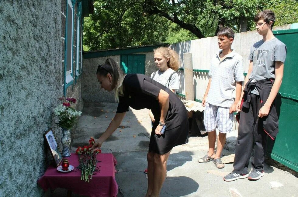 Сплетни шахтерска донецкой области. Днр шахтерский пенсионный фонд город шахтерск. Сплетни шахтерска донецкой области. Сплетни шахтерска днр. Сплетни шахтерска днр.