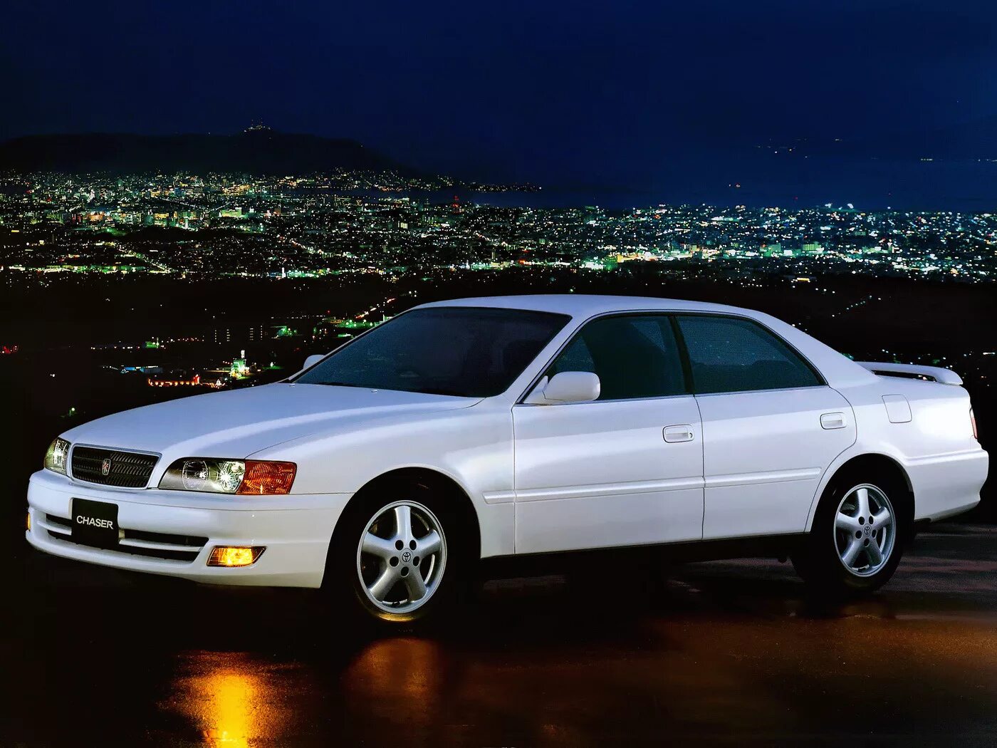 Купить б/у Toyota Chaser VI (X100) Рестайлинг 2.0 MT (160 л.с.) бензин механика 