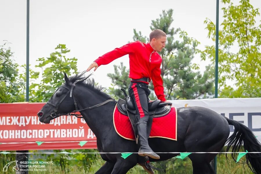 Песня конская. Советские песни. Какая молодая лошадь. Динское хуторское казачье общество. Песня конская.