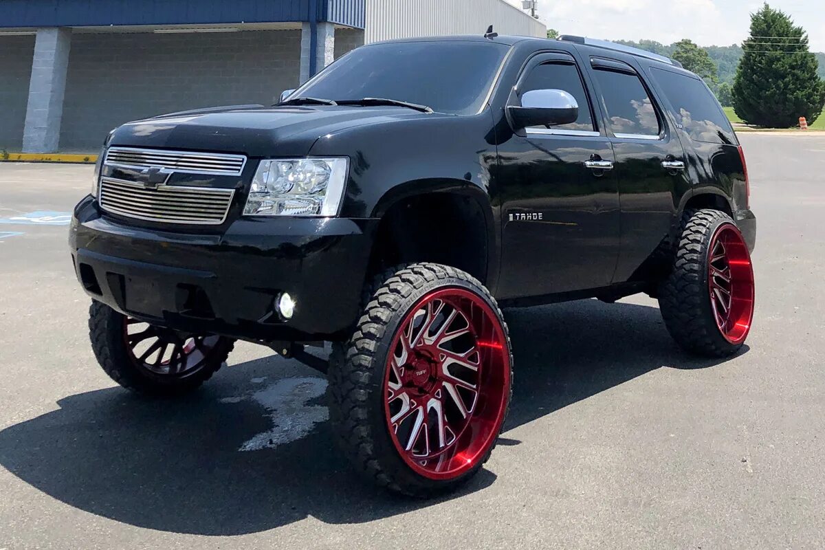 Tuning диски. Диски Tuff r26. Tahoe r26. Диски Tuff r17 на Chevrolet Tahoe. Колесные диски Tuff Тахо Шевроле.