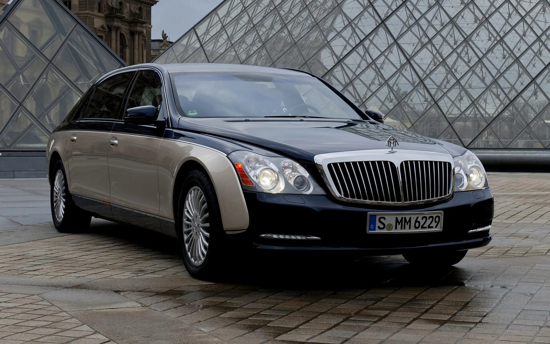 Майбах хамелеон. Maybach 62. Мерседес Майбах 62s. Mercedes Benz Maybach 62. Maybach 57/62.