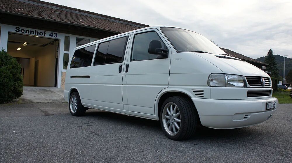 Зеленый фольксваген т4. Vw transporter t4. Vw bus t4. Маршрут 3т мурманск. Спринтер 901 кузов.