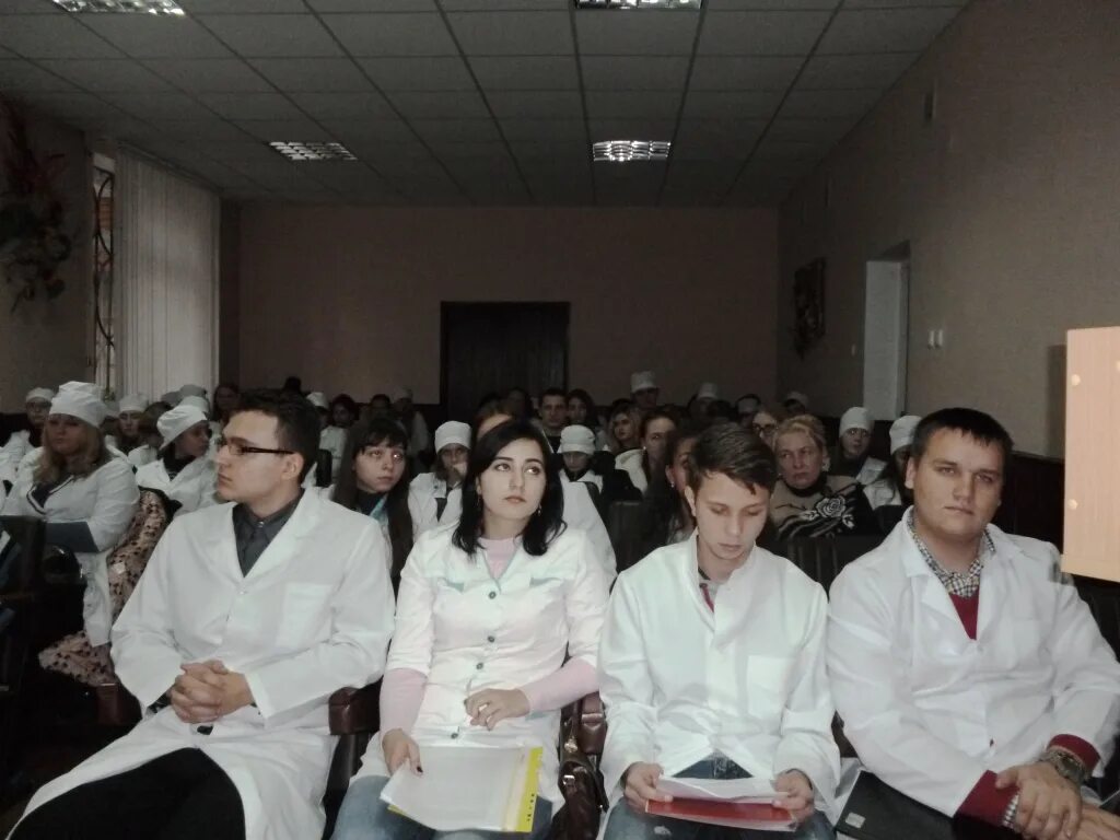 Пту 106 макеевка. Строительный техникум макеевка. Гпоу мпк макеевка. Колледжи макеевки. Мед техникум макеевка.