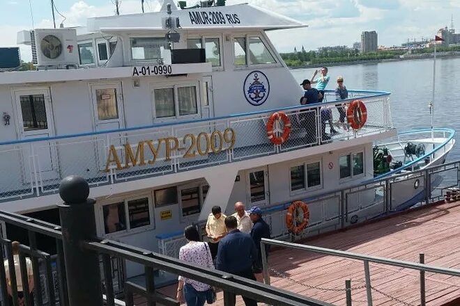 Прогулочные теплоходы благовещенск. Теплоход москва благовещенск. Теплоходы благовещенск 2024. Теплоход амур 2010. Теплоход амур благовещенск.