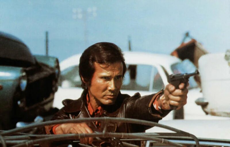 Охота 1972. Охота 1972. Охота 1972. Кинофильмы о женщинах постер. Тимоти сполл зачарованная.