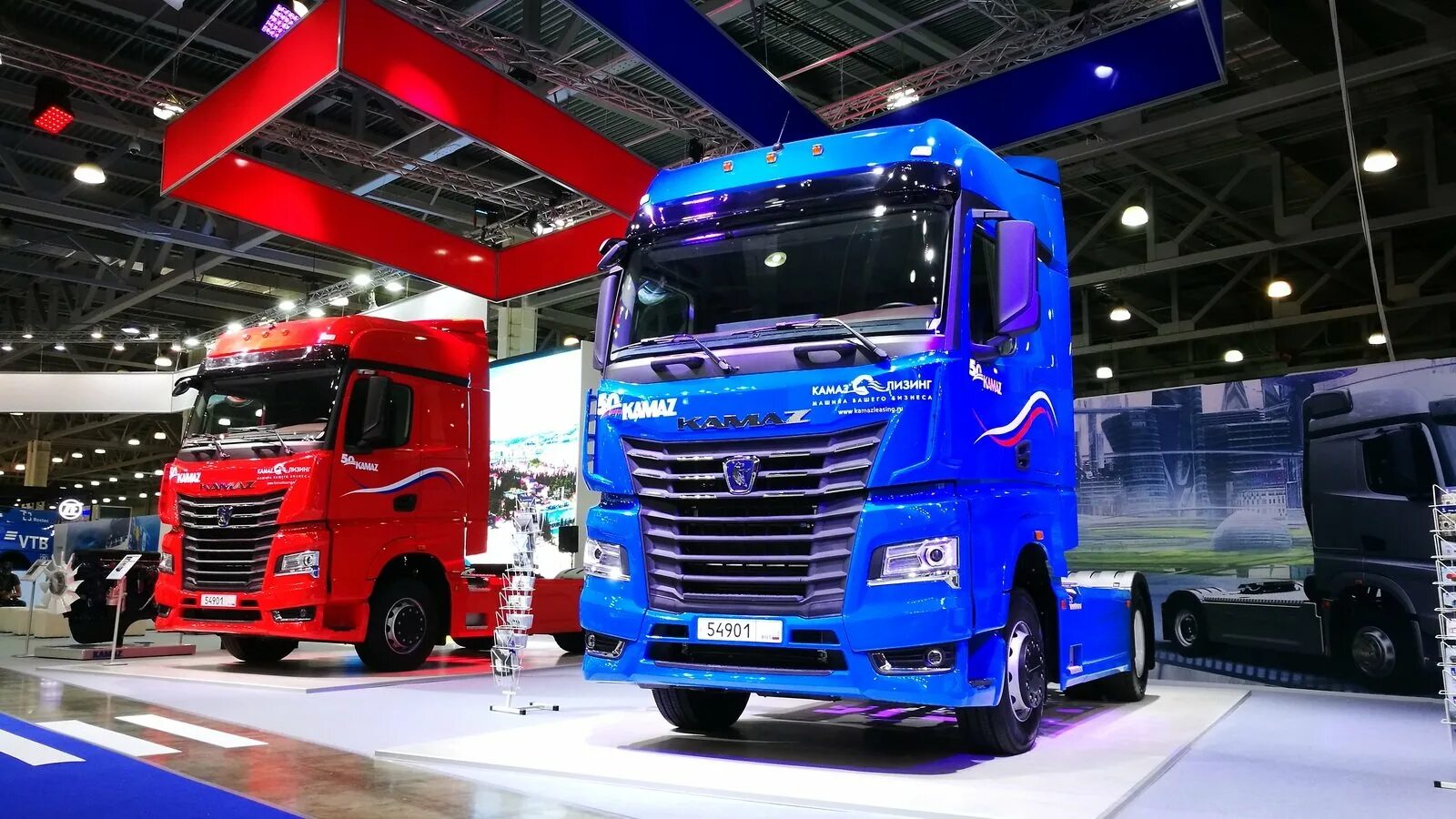 Новый сайт камаза. Камаз 65695. Камаз 54901 к5 синий. Новый камаз 54901. Новый камаз легковой.