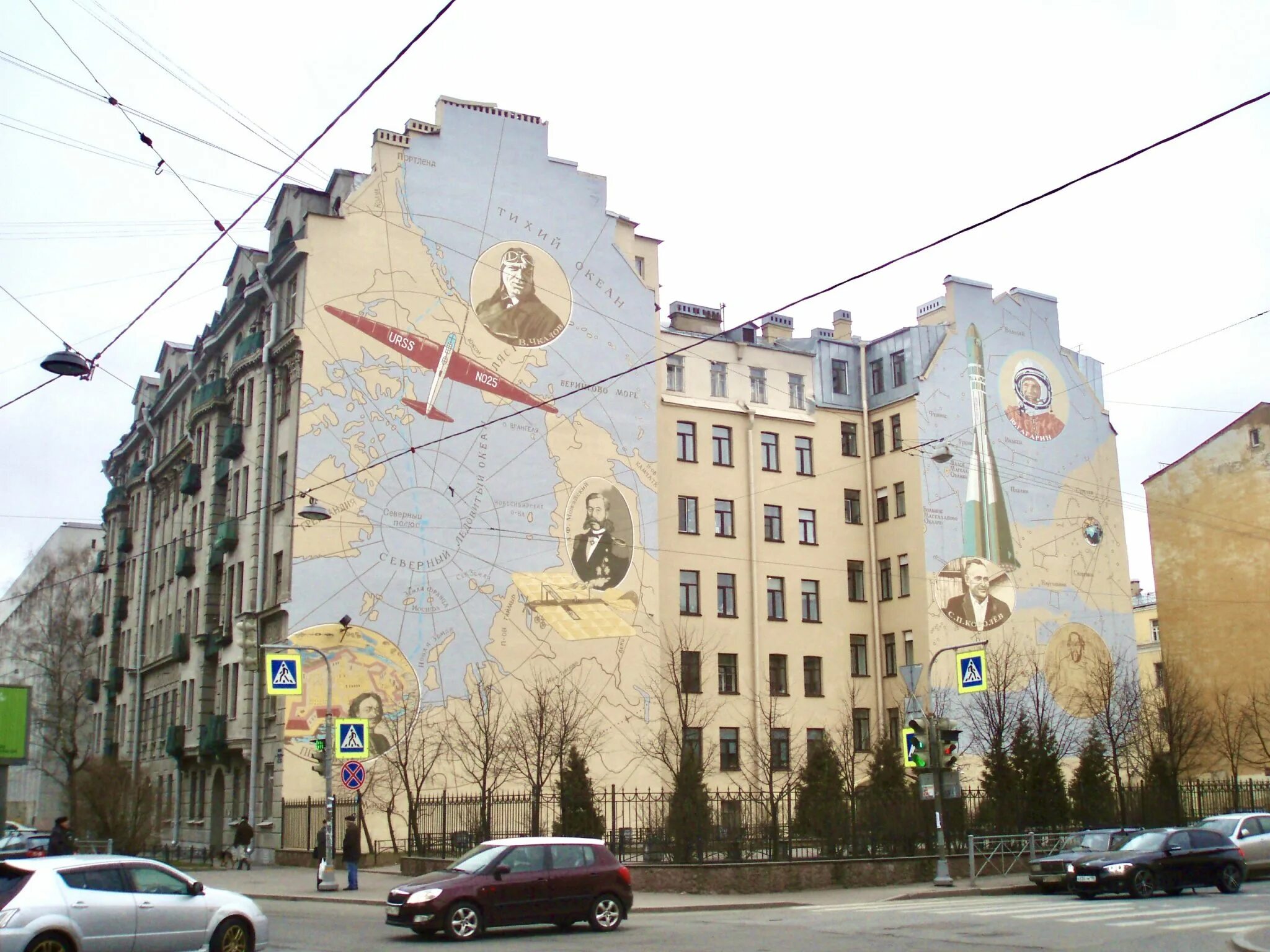 Брандмауэр питер. Дворик космонавтов в санкт-петербурге. Брандмауэр «алые паруса» - лиговский проспект, 183 б. Дворик космонавтов в санкт-петербурге. Пр.