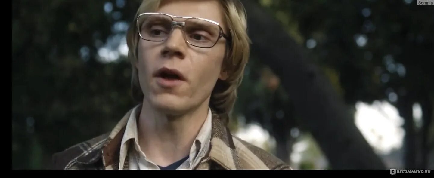 Дамер нетфликс. Джеффри дамер сериал. сериал джеффри монстр. джеффри дамер сериал нетфликс.