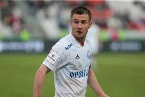 Мало футболист