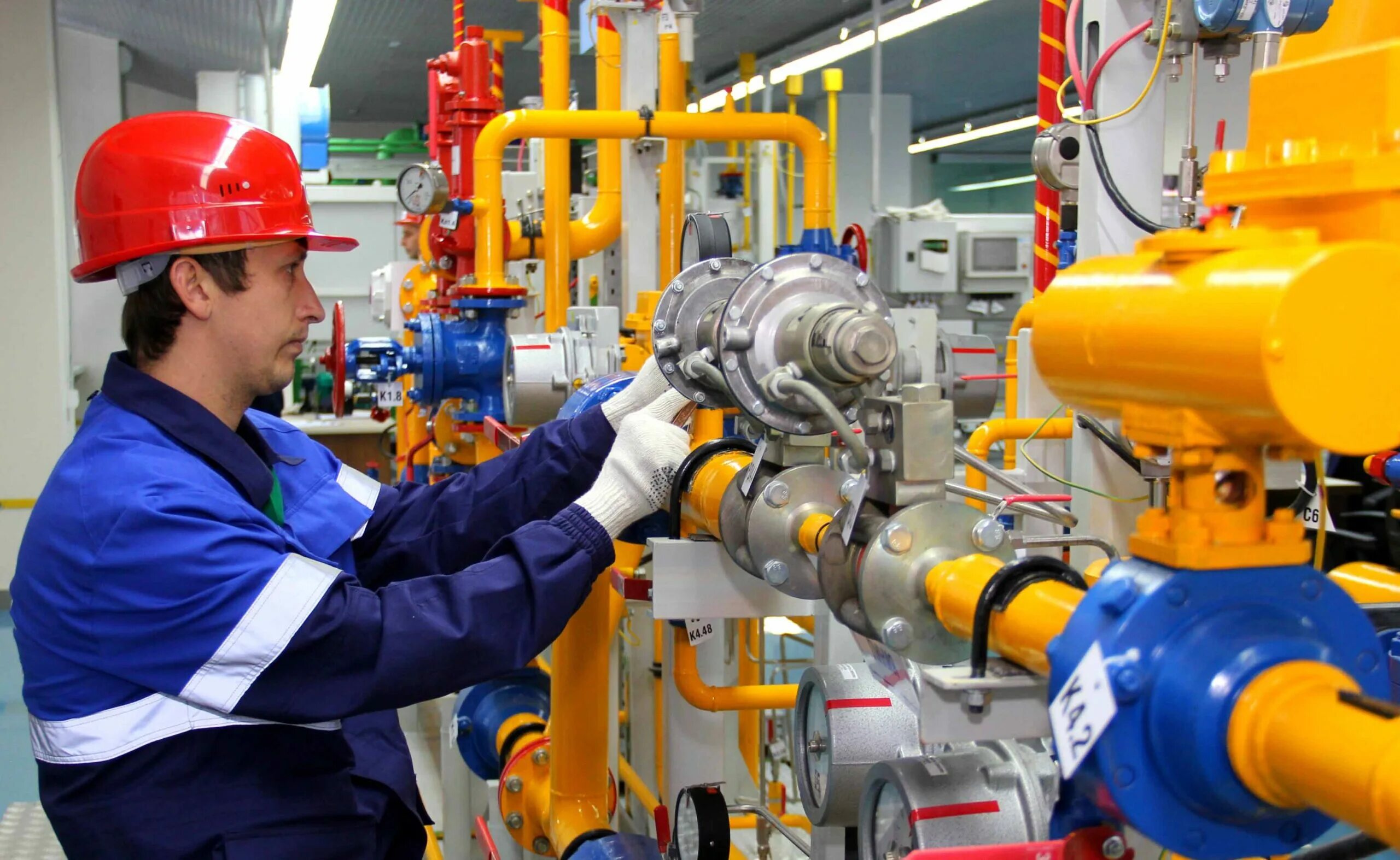Профессия оператор газовой котельной. Оператор котельной. оператор газовой котельной. пусконаладка оборудования. слесарь газового оборудования.