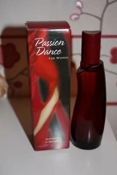 Dance avon. Духи Пэшн дэнс эйвон. Эйвон туалетная вода данс. Туалетная вода мужская passion Dance Avon. Духи эйвон пассион данс.