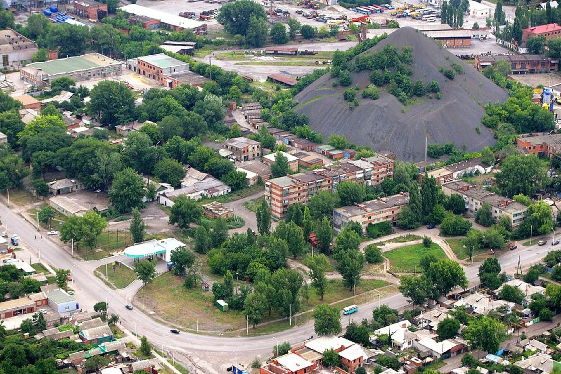 Шахты в городе шахты. Население г шахты ростовской области. Поселок каменоломни ростовская область. Поселок шахты ростовская область. Город шахты ростовская область центр.