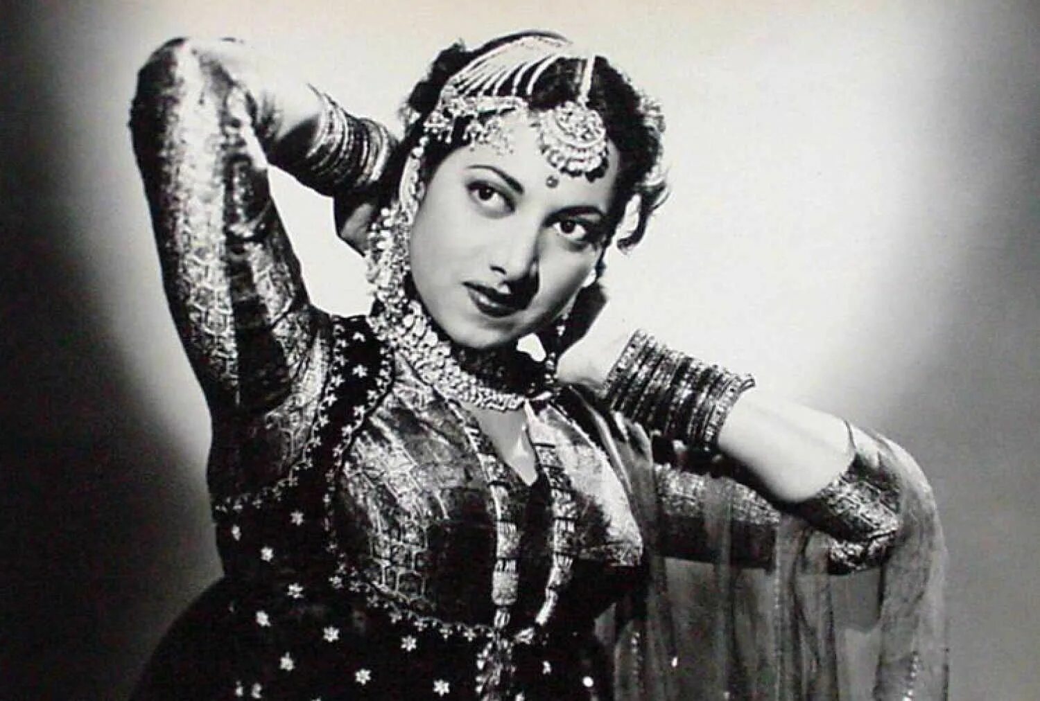 Сурайя биография. Сурайя актриса. syeda suraiya. сайра индийская актриса. канакалахта индийская актриса.