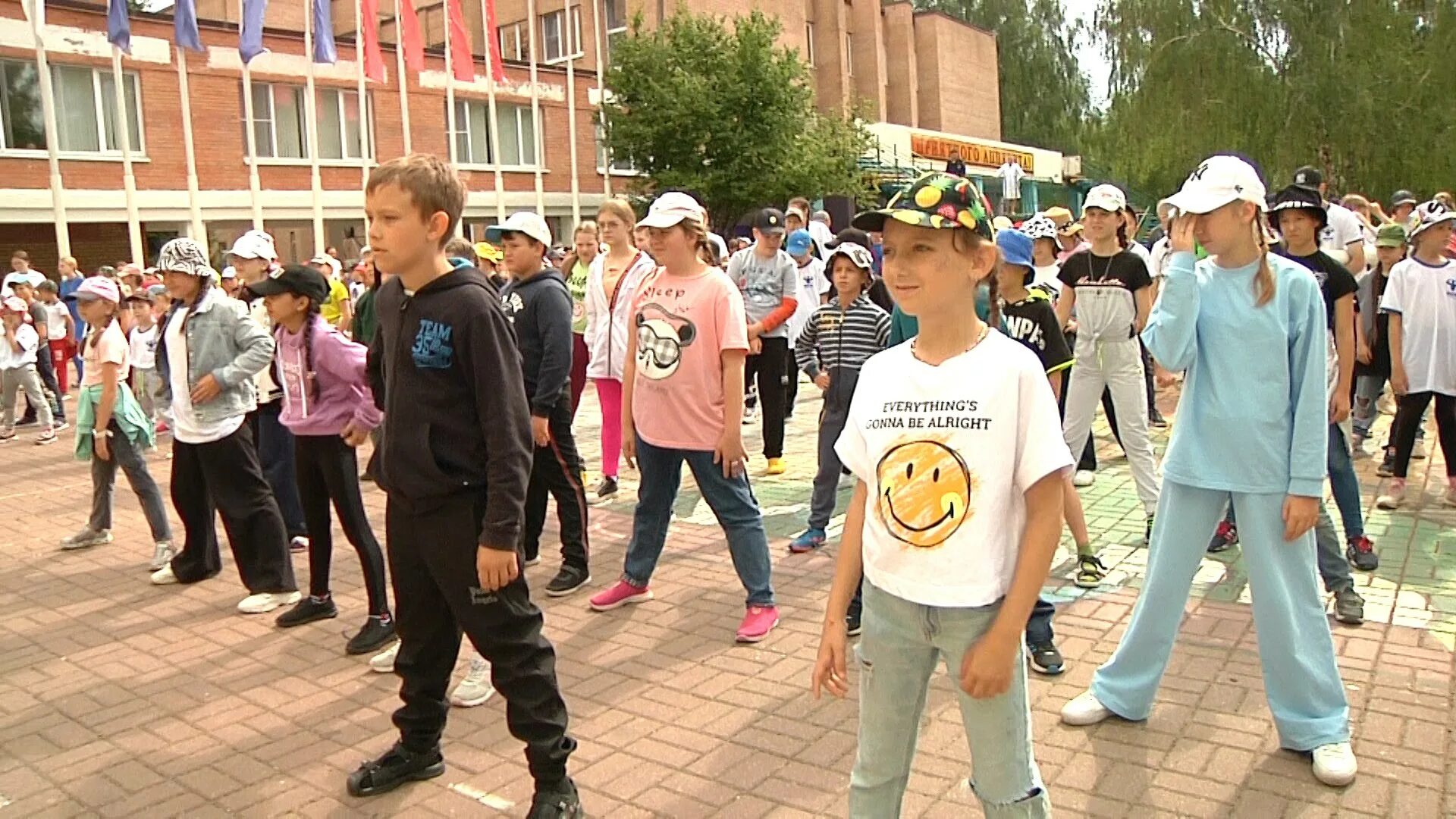 Лагерь цр бугорок. Лагерь бугорок в подмосковье. Сайт бугорок. Сайт бугорок. Бугорок лагерь 2022.