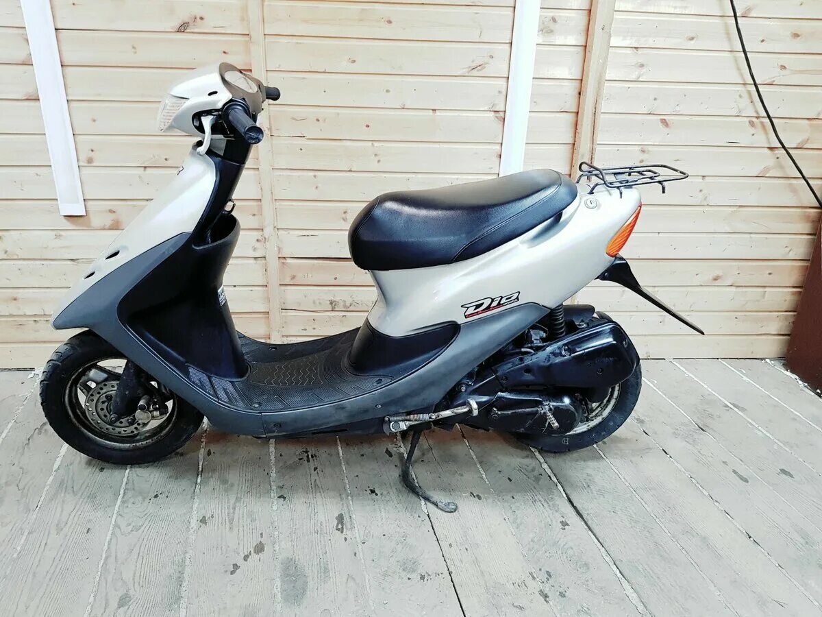 Honda dio af 35. Хонда дио 2. Хонда дио 30. Хонда дио 2002 год. Хонда дио 2007 года.