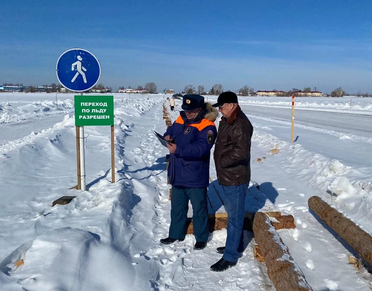 Переправа тобольск. Переправа тобольск бекерево. ледовые переправы на иртыше. грузоподъемность ледовой переправы. ледовая переправа тобольск.