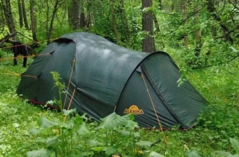 Допускается ли реализация в палатках. Палаточный кемпинг башкирия. Таганай национальный парк с палаткой. Палатка coleman aravis 2. Палатка алексика шторм 2 оранжевая.