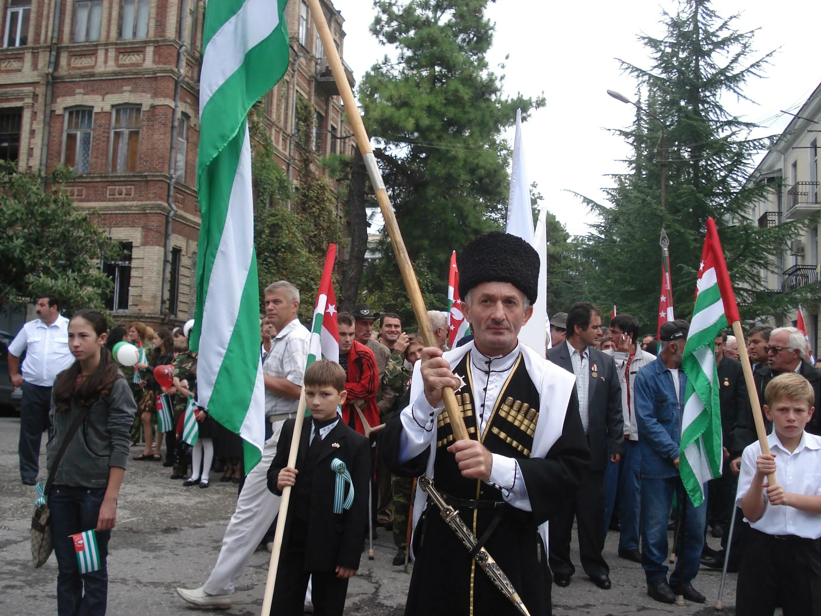 Абхазская народная. Абхазия Апсуа. Абхазы в Абхазии. Апсуа народ. Нация абхазцы.