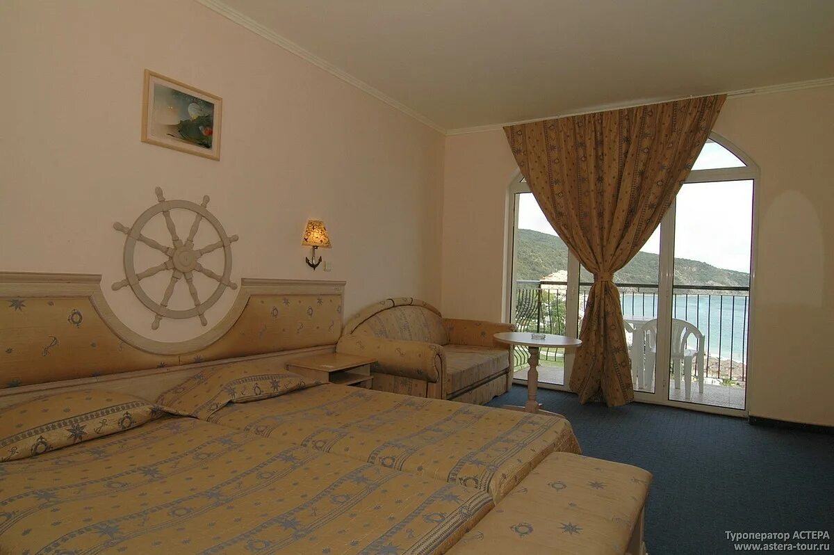 Роял парк болгария. Отель роял парк. Royal park elenite 4. Роял парк болгария. Royal park.