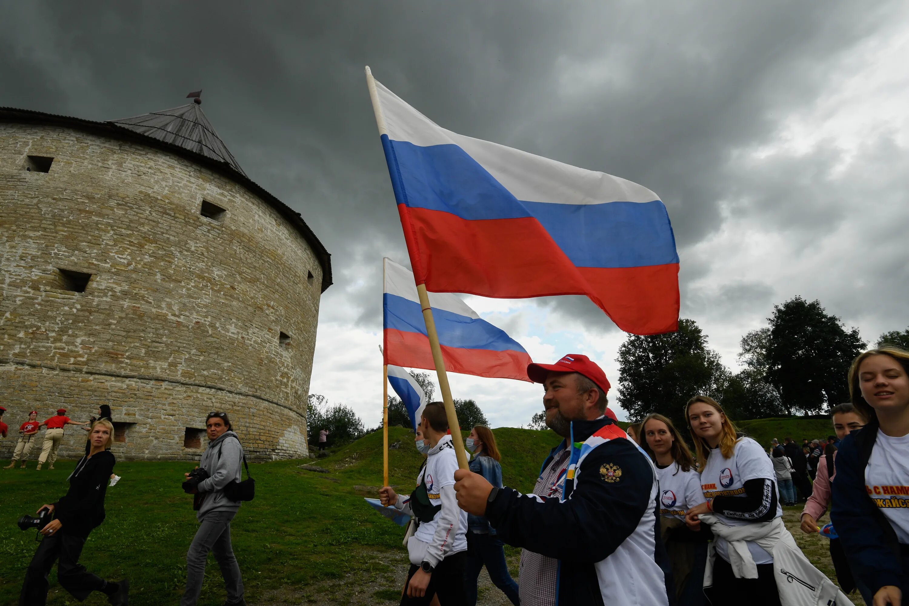 Флаг россии отметили