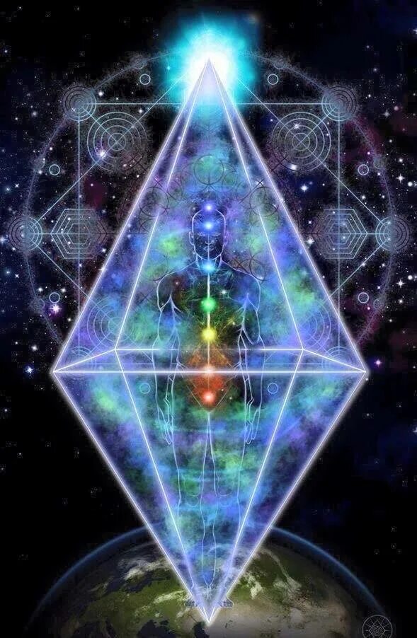 Звездный тетраэдр меркаба. Аметистовая пирамида. Кристальная пирамида. Энергетический кристалл. Вихрь энергии.