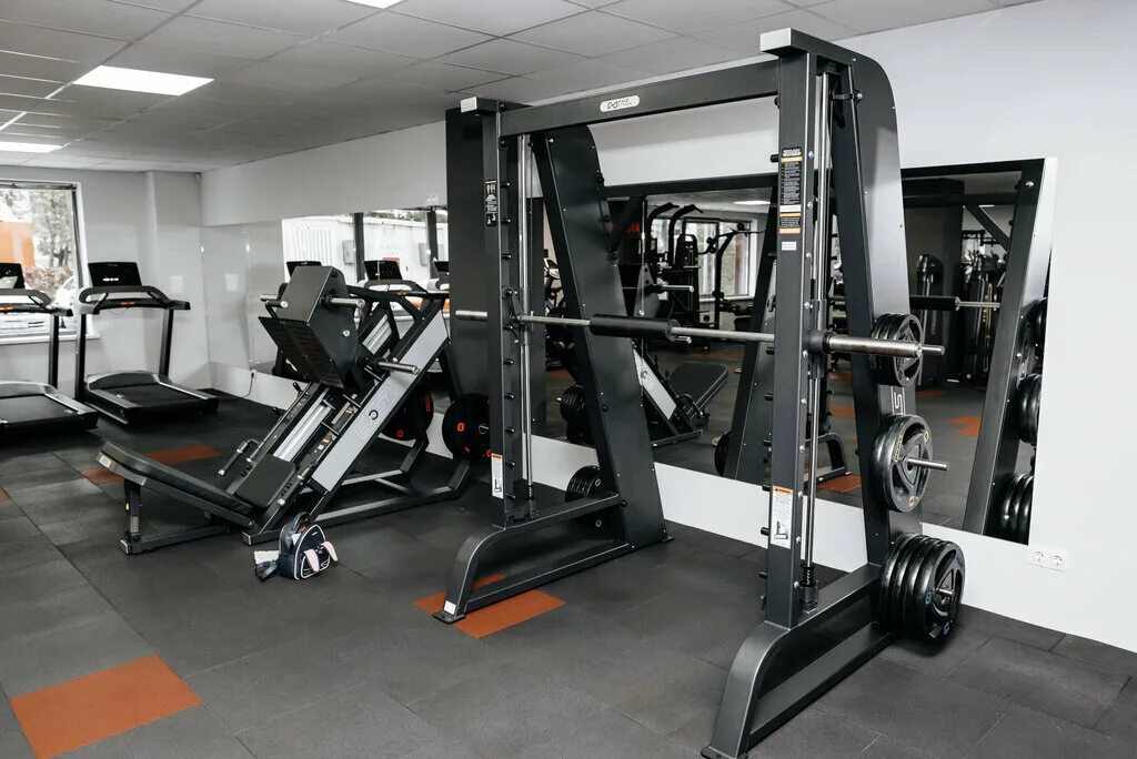 аккредитация фитнес клубов в рб. приглашение на тренировку. требуется тренер тренажерного зала. персональный тренер по фитнесу. аккредитация фитнес клубов в рб.