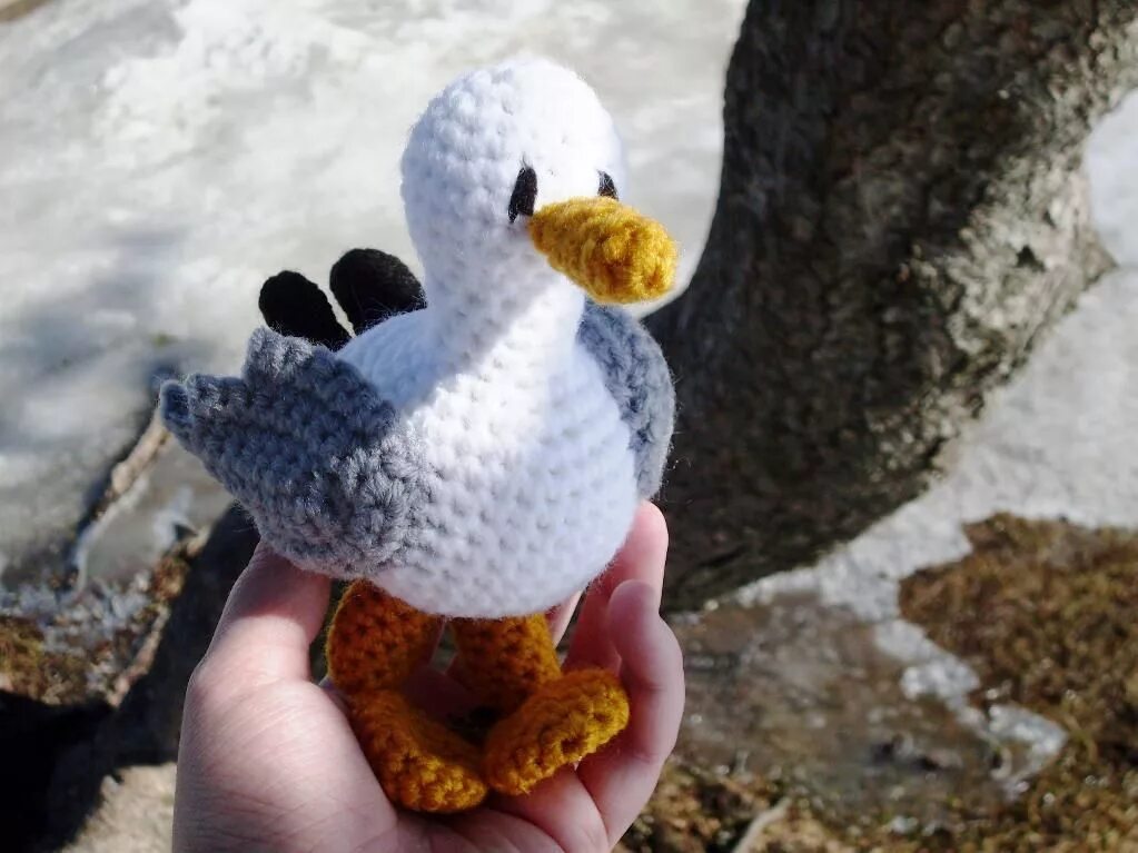 Вязанная чайка. Чайка крючком. Игрушка чайка крючком. Чайка амигуруми. Чайка амигуруми.