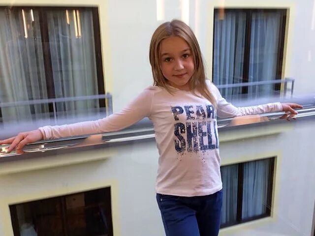 Дочь 12 лет. Митохондриальная цепь переноса электронов биохимия. Дочь в д п. Молодая девушка 16 лет. 13 лет дочке.