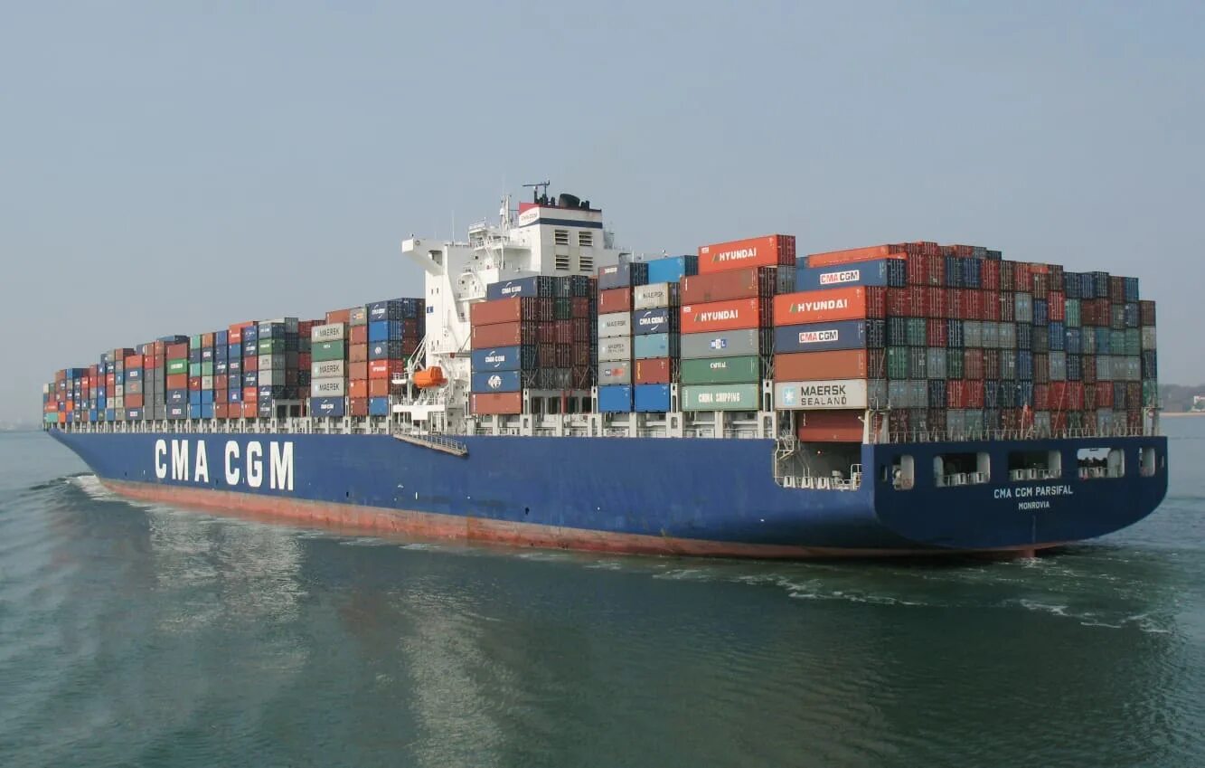 Cma shipping. Михаил почтарев cma-cgm. cma cgm moliere команда. cgm - 410s. контейнер cma cgm коричневый.