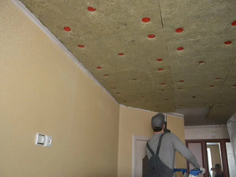 Звукоизоляция потолка от соседей. Шумоизоляция потолка. Звукоизоляционный подвесные потолки. Звукоизоляционные материалы для потолка. Шумоизоляция потолка в квартире.