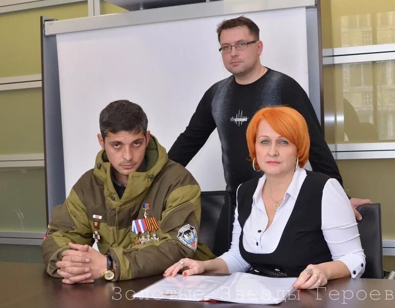 Гиви дети семья. Жена гиви. Гиви дети семья. Гиви дети семья. Семья гиви.