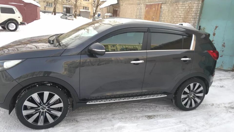 Kia Sportage 3 r19. Kia Sportage 3 r18. Киа Спортейдж 3 на 19 дисках. Kia Sportage 3 диски r19. Куплю колеса киа спортейдж