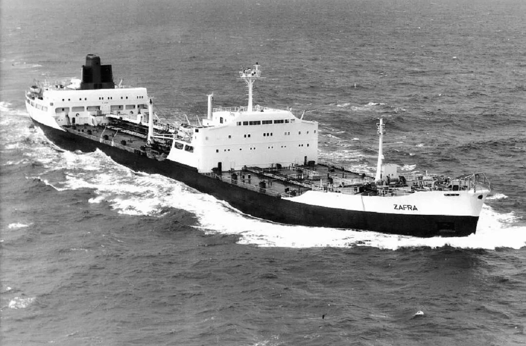 Грузовые суда ссср. Корабль SS Marine Sulphur Queen. Грузовой пароход 20 века. Речные танкеры СССР. Морской транспорт.