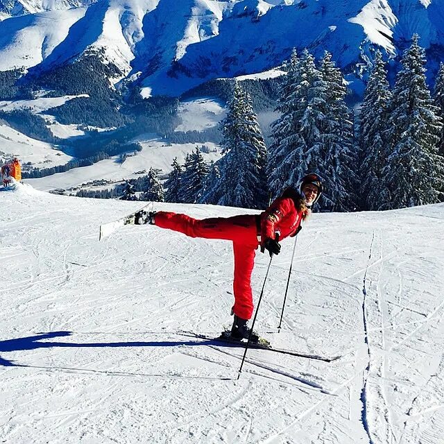 Навка татьяна шоу на шоу на льду. Навка на хуторе. Навка фото сейчас 2021. Татьяна навка 2019. Татьяна навка улыбка.