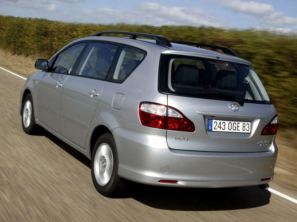 Авенсис верса. Toyota avensis verso 2003. Toyota avensis verso 2008. Тойота авенсис версо 2. Тойота авенсис версо 2004.