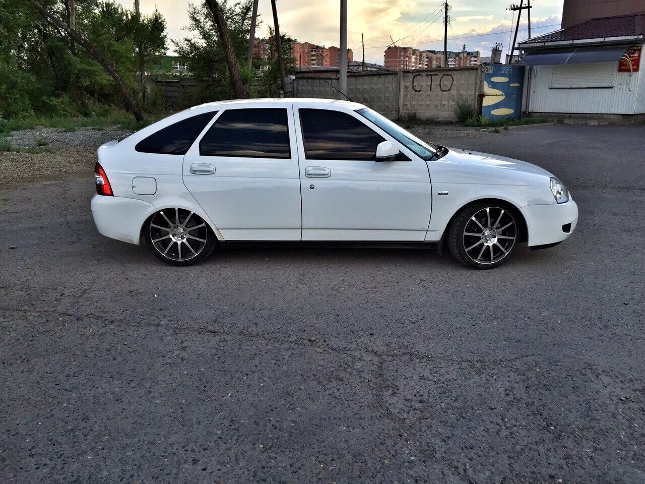 тапки R17 Lada Приора седан, 1,6 л, 2010 года колёсные диски DRIVE2