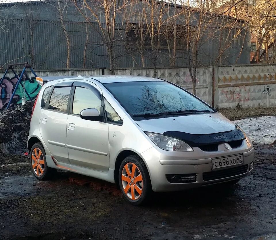 Mitsubishi colt 6. Митсубиси Кольт 2007. Mitsubishi Colt 2007. Мицубиси Кольт 6. Mitsubishi Colt 1.3 2006.