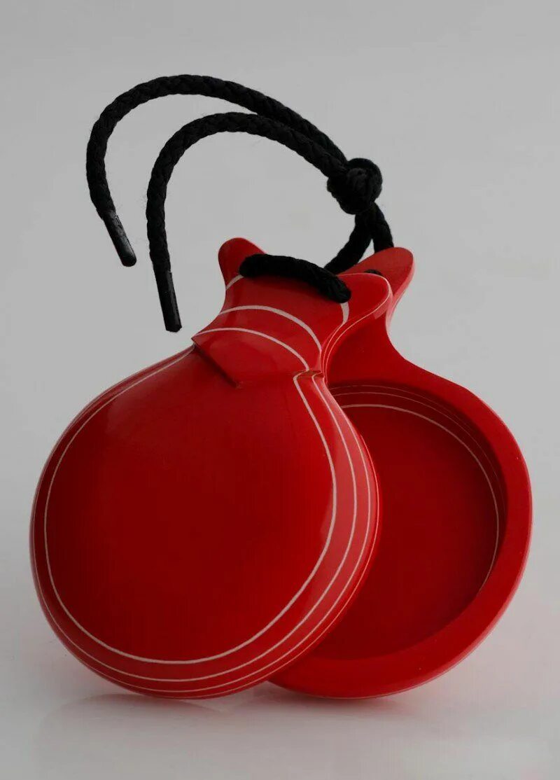 Кастаньеты для фламенко. Фламенко кастаньеты испания. Кастаньеты для фламенко. Кастаньеты ударный музыкальный инструмент. Кастаньеты ударный музыкальный инструмент испанские.