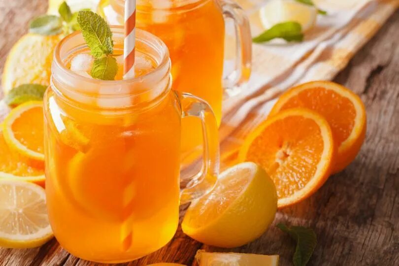 Сок апельсиновой цедры. Цитрусовый лимонад. Мандариновый лимонад. Лимонад апельсин. Апельсиновый лимонад.
