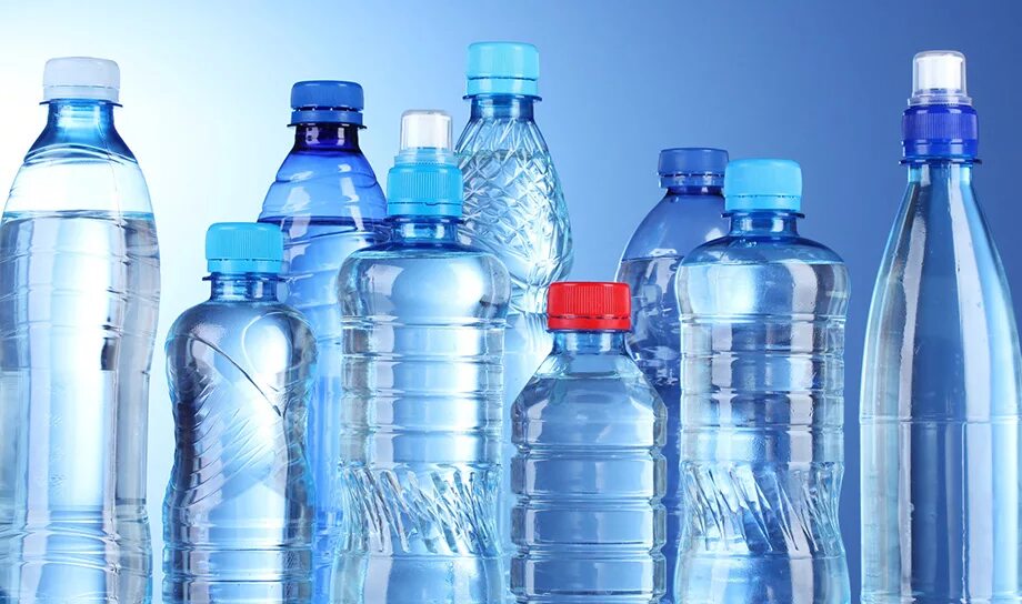 Питьевая продукция. Пластиковая бутылка. Бутилированная вода. Красивые пластиковые бутылки. Пластиковая бутылка для воды.