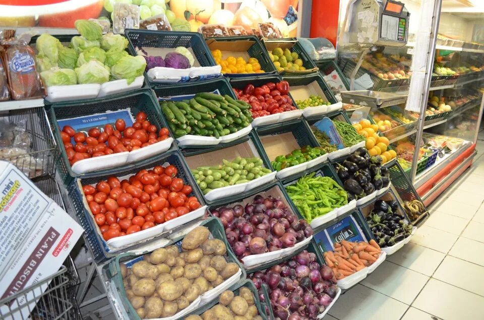 Манго маркет шарм-эль-шейх. Carrefour шарм эль шейх. Базар хан эль-халили в каире. Шарм-эль-шейх рынок продуктовый. Наама центр в шарм эль шейхе торговый.