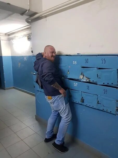 Придумайте подпись к фото) #фотодня@ezhiidutnasever 2022 Ежи идут на север ВКонт