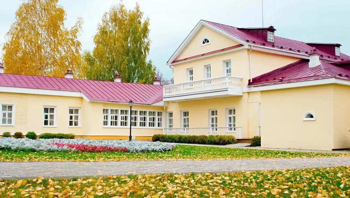 Музей культуры город воткинск. Дом петра ильича чайковского воткинск. Воткинский музей истории и культуры. Музей воткинск кирова. Воткинский музей.